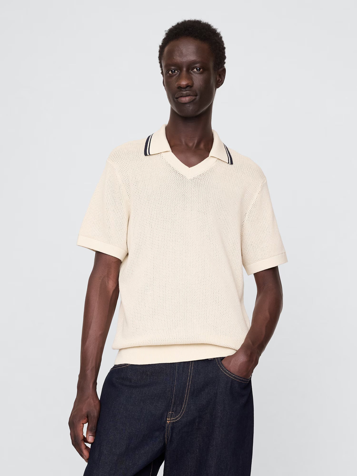 Modern short sleeve polo shirt