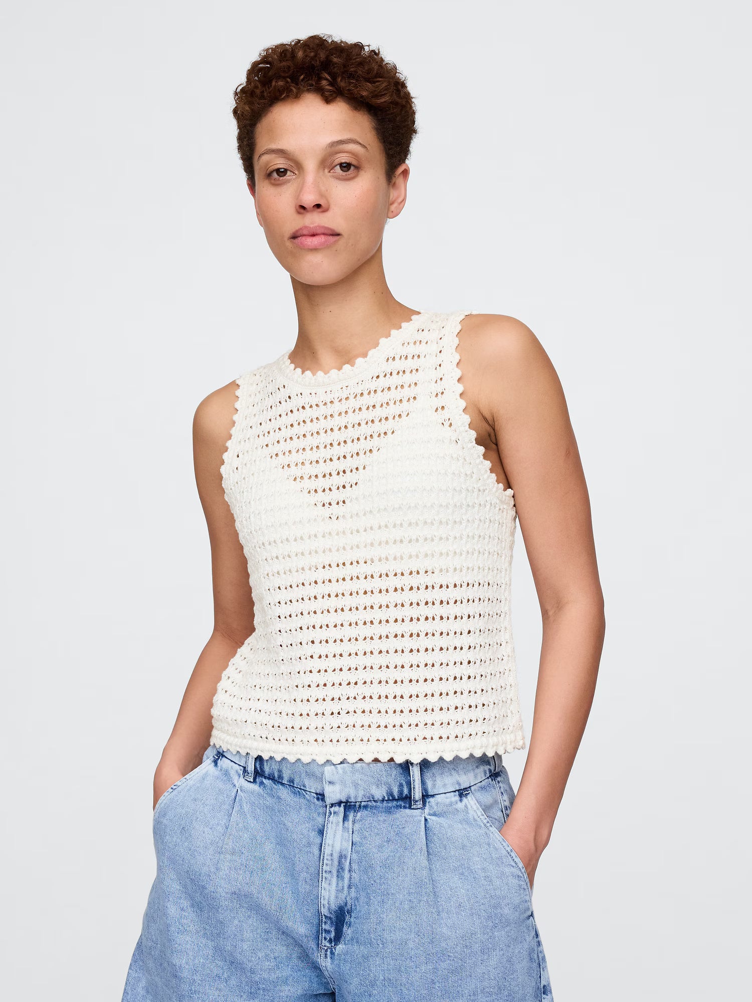Elegant sleeveless chiffon top