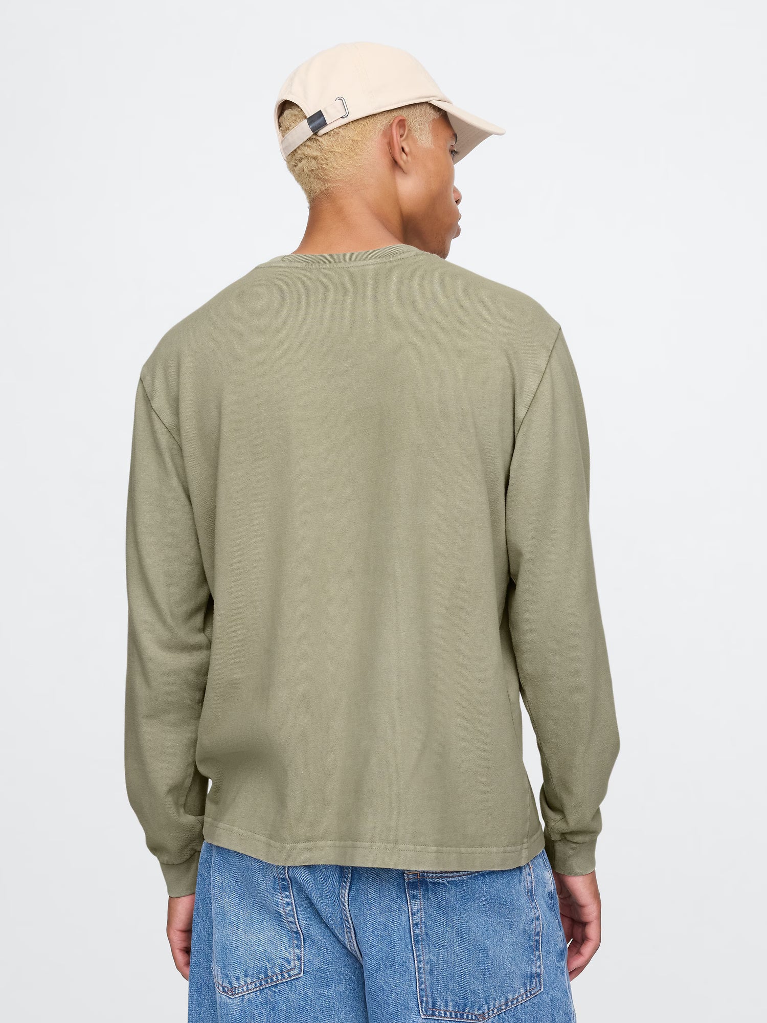 Long-sleeve pocket tee