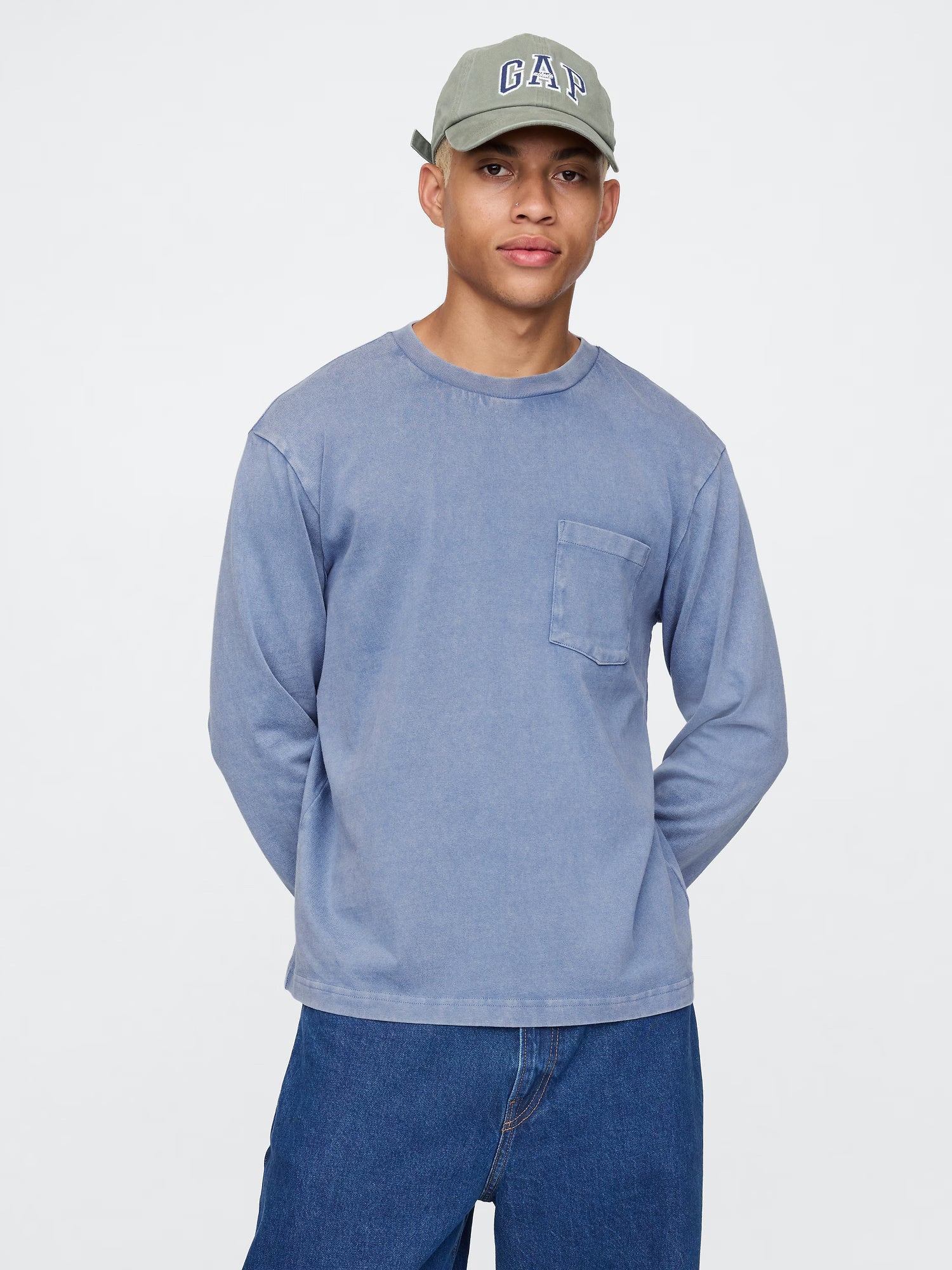 Long-sleeve pocket tee
